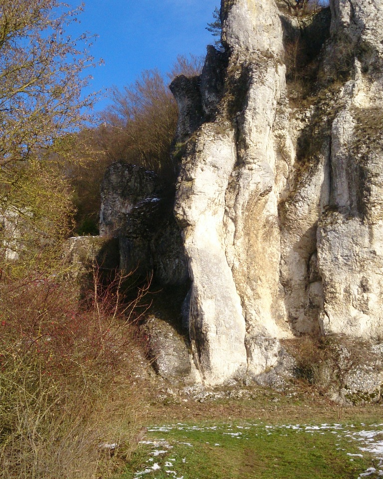 at16 burgstein